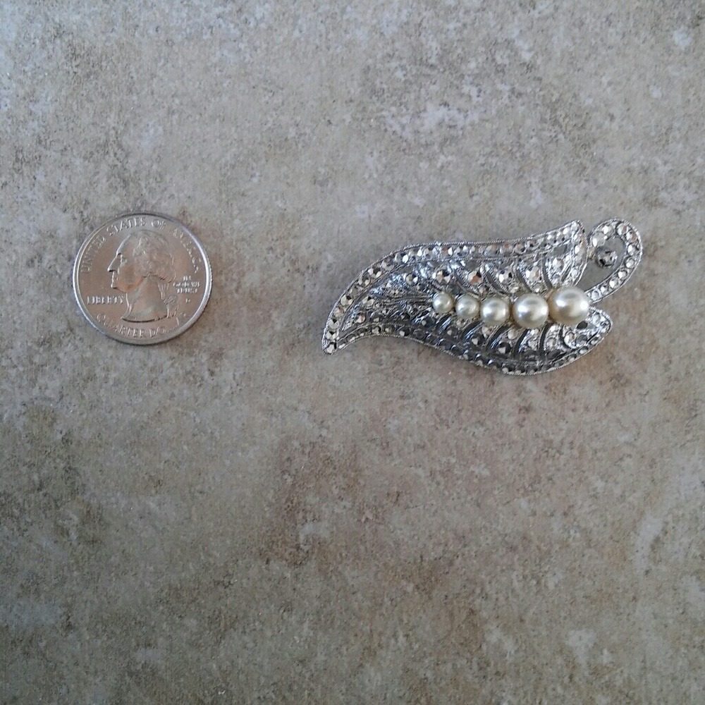 Vintage signed silver brooch with faux pearls